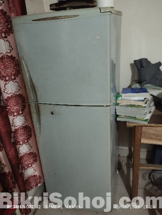 ব্যবহৃত ফ্রীজ, চুলা